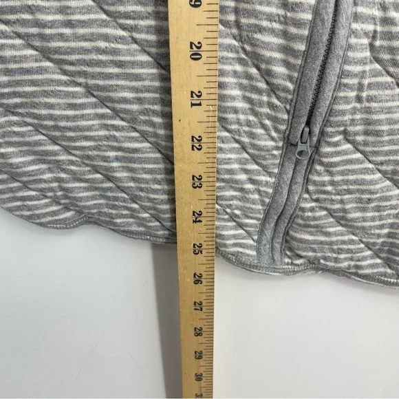 Moon and Back by Hanna Anderson Sleep Sack gray striped Sz M - Picture 4 of 7